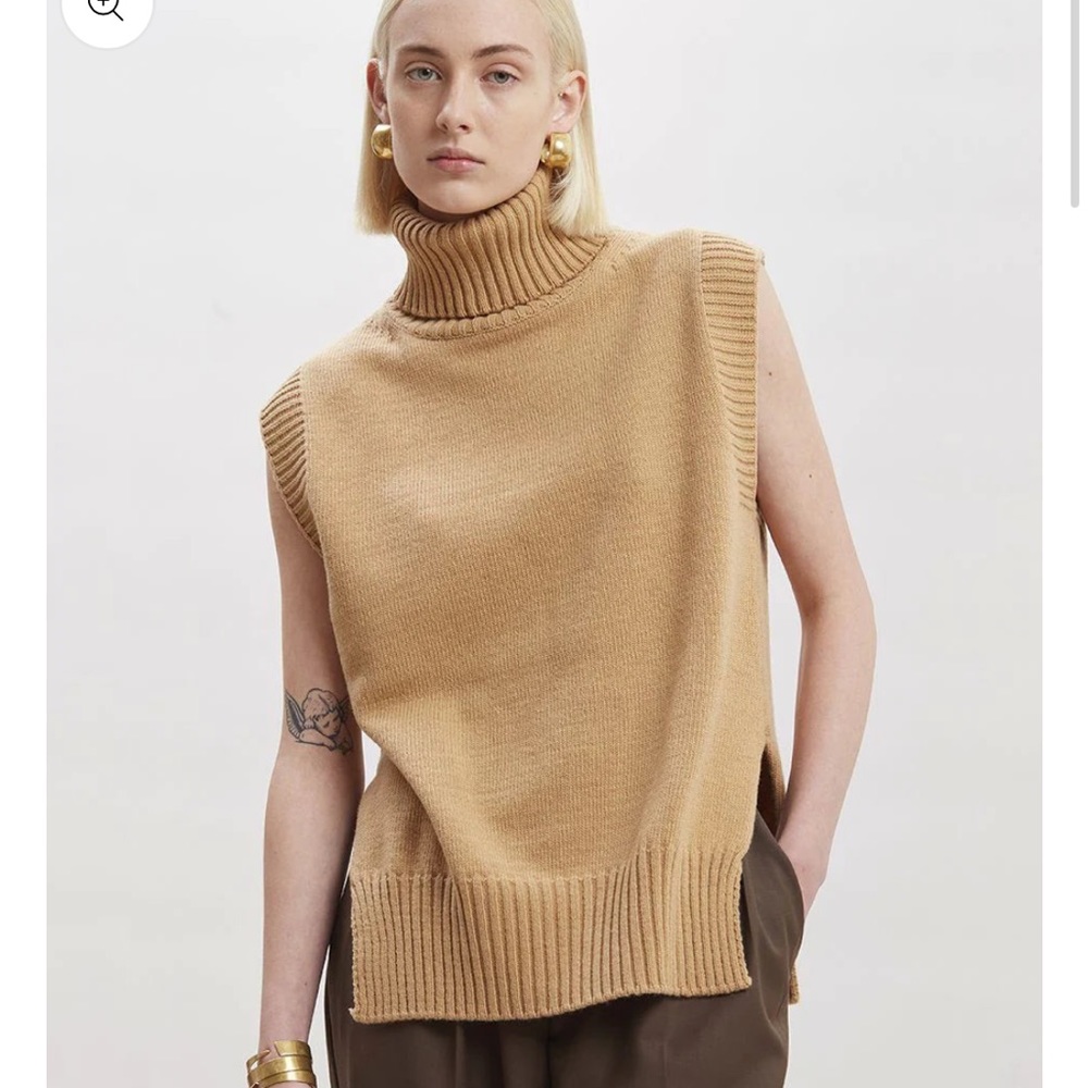 NWOT Frankie Shop "Split Hem Roll Neck" Vest Oat
